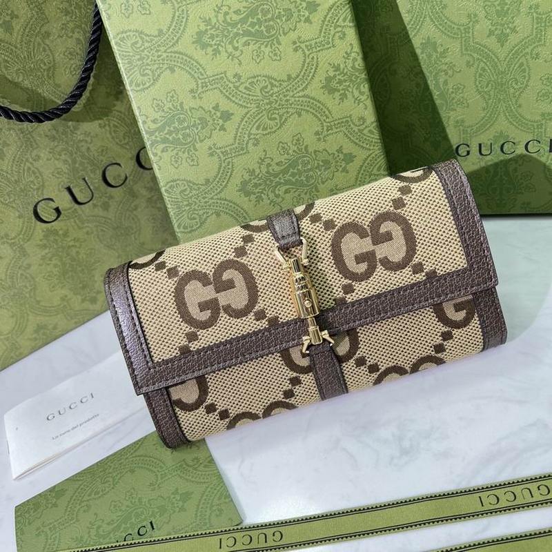 Gucci Handbags 382